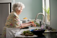 Welternährungstag 2026: Ernährungsarmut im Alter