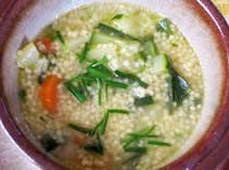 Klare Hirse-Gemüse-Suppe